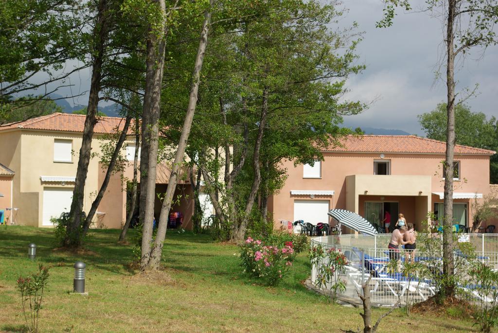 Appartamento Chez Twin&Twin Santa-Maria-Poggio  Esterno foto